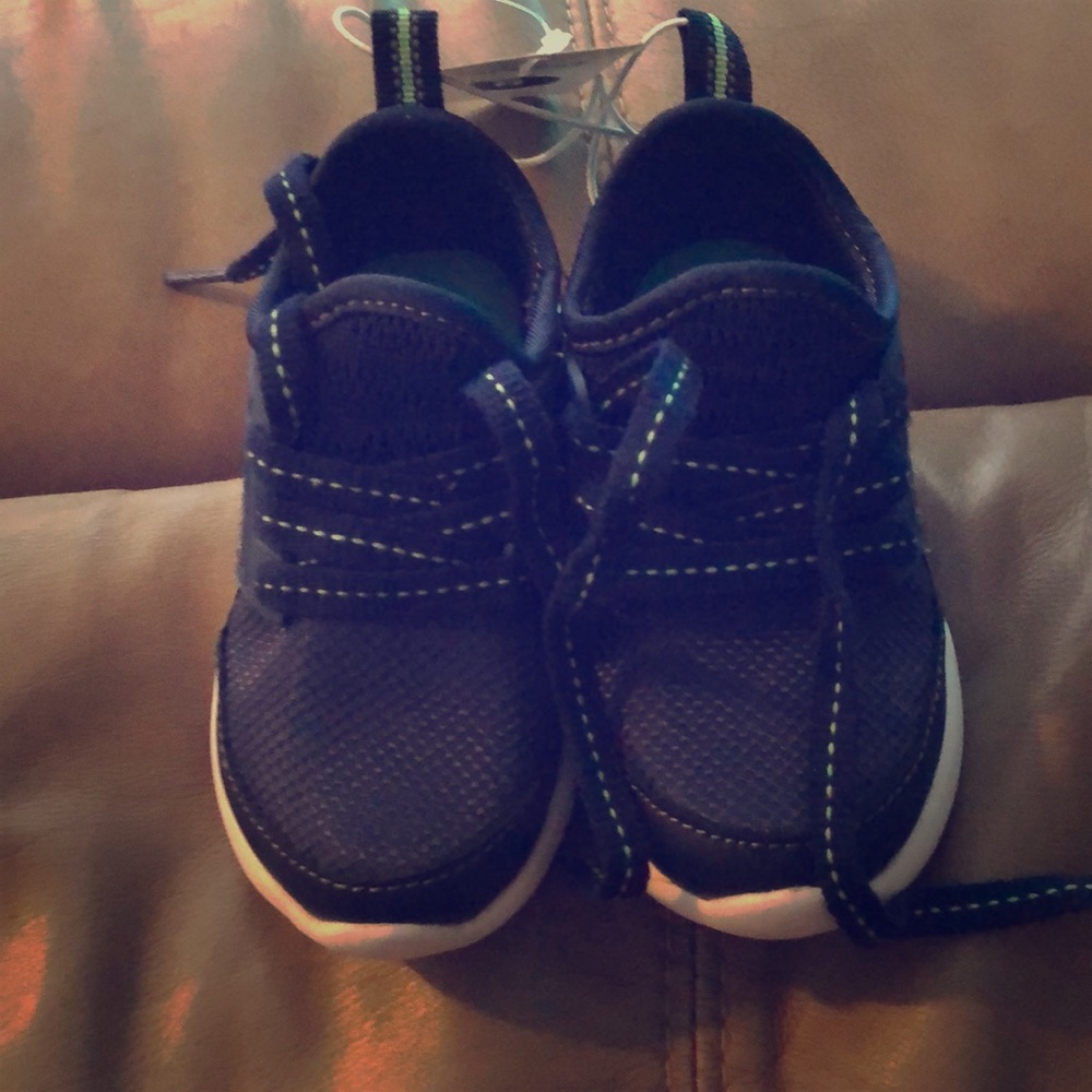 Boys size 6 cat and jack